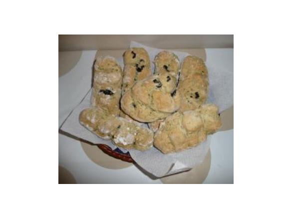 Baguetes de alho com salsa e azeitonas