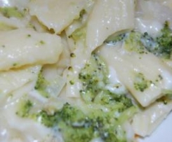 Massa de Atum e Bróculos