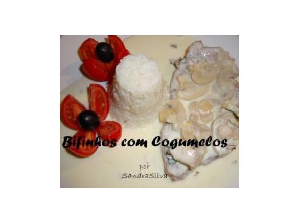 Bifinhos com Cogumelos e Arroz de Manteiga