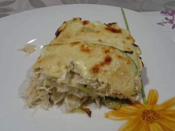 Lasanha de curgete e bacalhau com molho bechamel alternativo