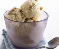 Gelado de caramelo com crocante