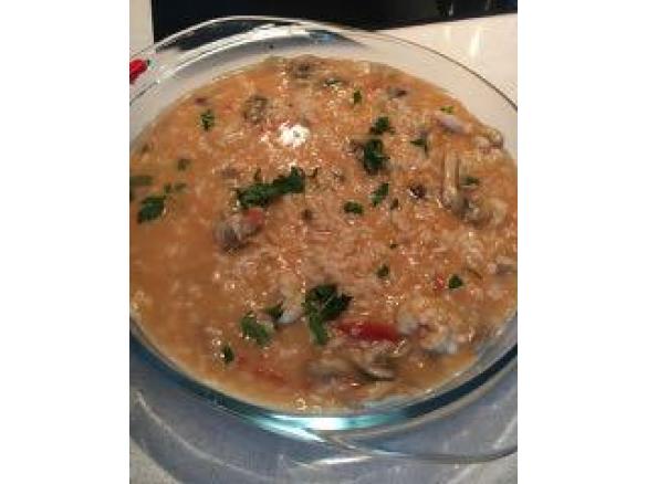 Risoto de camarão com cogumelos brancos