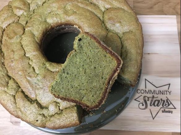 BOLO DE BANANA E ESPINAFRES