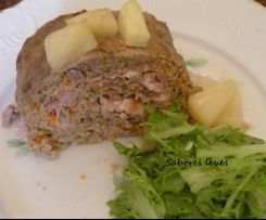 Rolo de carne com ananas