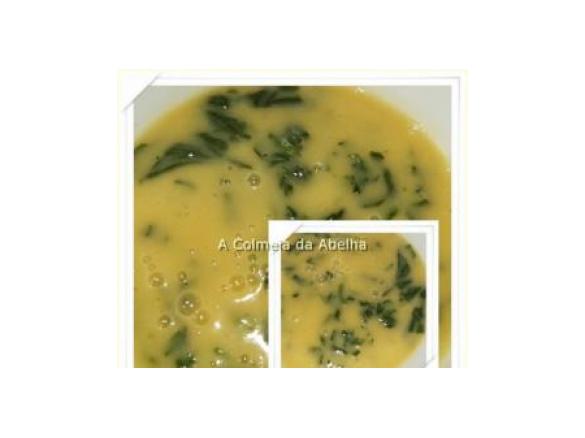 SOPA DE FEIJÃO BRANCO COM ESPINAFRES