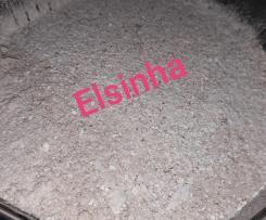 Adubo orgânico de cascas de ovos ou acompanhamento para iogurtes, batidos...