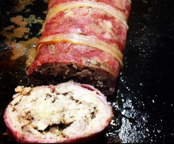 Rolo de carne recheado com tâmaras e nozes