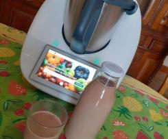 Leite chocolatado "UCAL"