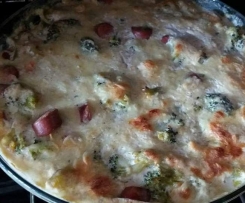 gratinado de broculos e salsichas