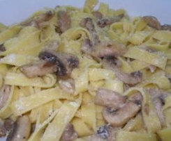 Tagliatelle com Cogumelos (adaptada da receita do Jamie Oliver)