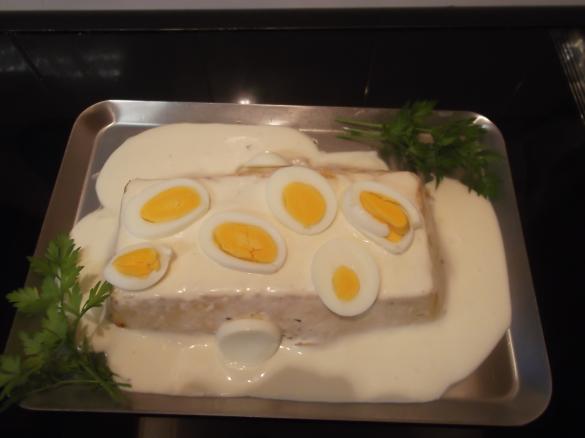 Pudim de lagosta fingida com Molho de iogurte e maionese