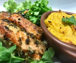 Lombinhos de salmão no forno com pure de batata doce