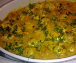 Caril de Almondegas de Aves