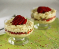 Risotto doce com morangos, pistachos e limoncello