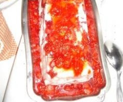 Flan de Morangos com Torta Dan Cake