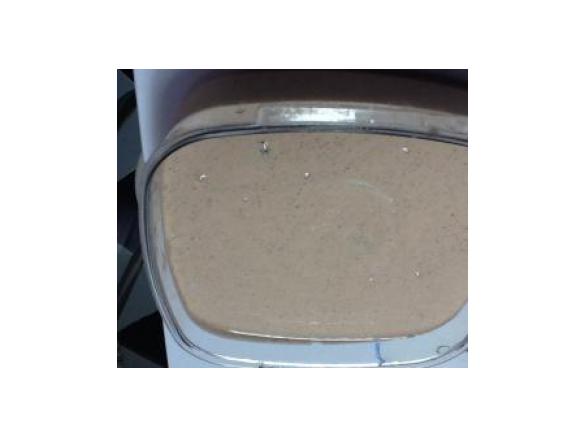 Gelado cremoso de morango e oreo