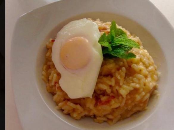 Risoto Alheira Bacon e ovo escalfado