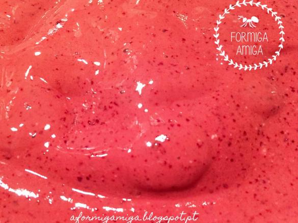 Gelado de cereja e quark