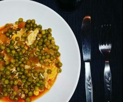 ERVILHAS COM OVOS ESCALFADOS