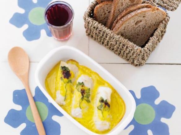 Variante LOMBOS DE PESCADA COM MOLHO MOURNAY