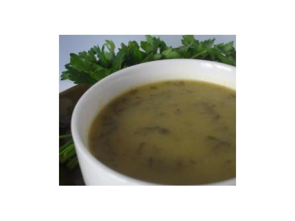 Sopa de Feijão verde e salsa