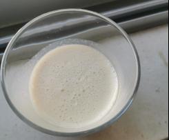 Batido de banana com gelado de caramelo