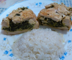 Peito de frango recheado com espinafres