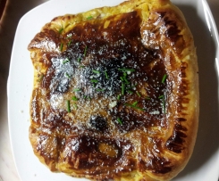 Empada de frango, alho francês e bacon