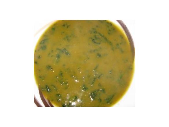 Sopa de lentilhas e espinafres