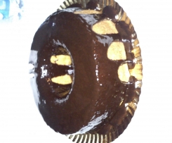 Bolo de cenoura com cobertura de chocolate