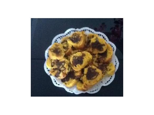 Bolo de cenoura com nozes e chocolate