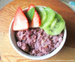 Papas de aveia de frutos vermelhos