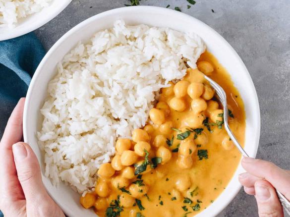 Caril de grão  com manga