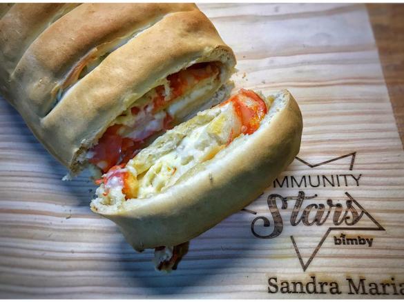 Pão recheado aromatizado com orégãos